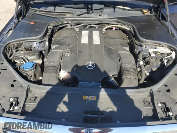 2019 Mercedes-Benz S 450 with VIN WDDUG6EB2KA477137, listed as a Copart auction lot 44752685 with 28,818 mi miles and Salvage title. Bid and sale history available at DreamBid. Image 11.
