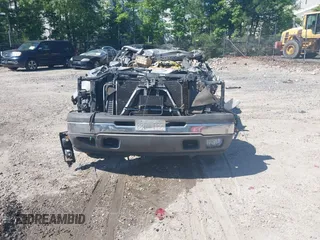 2005 Chevrolet Silverado 1500 LS z VIN 2GCEC13T151344568, wystawiony jako IAAI lot #32429183 z przebiegiem Nie podano mil oraz . Historia ofert i sprzedaży dostępna na DreamBid. Obrazek 11.