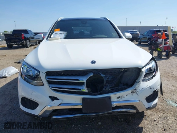 2018 Mercedes-Benz GLC with VIN WDC0G4JBXJV032990, listed as a IAAI auction lot 41858892 with 101,678 mi miles. Bid and sale history available at carsss.com. Image 12.