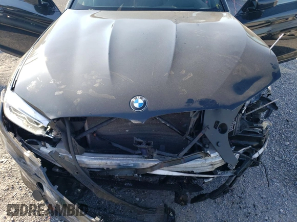 2018 BMW M5 z VIN WBSJF0C5XJB282107, wystawiony jako Copart lot #49979943 z przebiegiem 55 243 mil mil oraz . Historia ofert i sprzedaży dostępna na DreamBid. Obrazek 11.