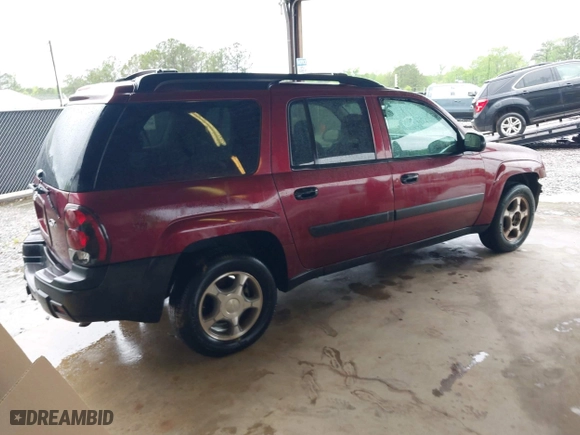 2005 Chevrolet TrailBlazer LS with VIN 1GNES16S556176536, listed as a IAAI auction lot 41973672 with 1 mi miles. Bid and sale history available at carsss.com. Image 4.