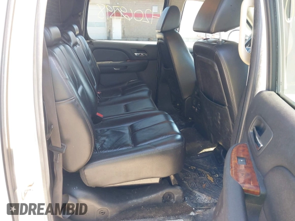 2007 Chevrolet Avalanche LTZ with VIN 3GNFK12347G281010, listed as a IAAI auction lot 42069798 with 203,042 mi miles and . Bid and sale history available at DreamBid. Image 8.