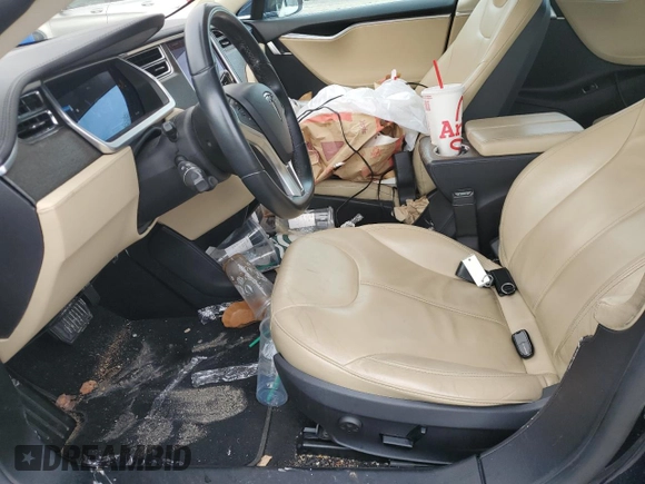 2013 Tesla Model S с VIN 5YJSA1DN9DFP01855, выставлен на аукционе Copart как лот 51257955 с пробегом 187 251 миль миль и Чистый • Clean title. История ставок и продаж доступна на DreamBid. Изображение 7.
