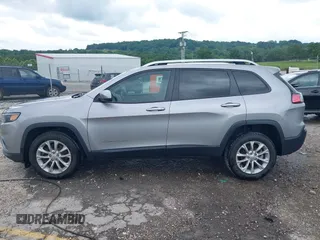 2020 Jeep Cherokee Latitude with VIN 1C4PJLCBXLD637338, listed as a IAAI auction lot 42471556 with 69,191 mi miles and . Bid and sale history available at DreamBid. Image 14.