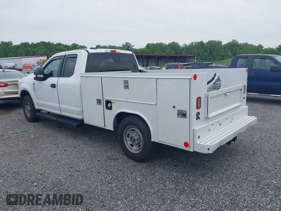 2022 Ford F-250 XL with VIN 1FD7X2A60NEF34999, listed as a IAAI auction lot 42282243 with 34,694 mi miles and . Bid and sale history available at DreamBid. Image 3.
