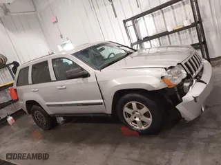 2008 Jeep Grand Cherokee Laredo with VIN 1J8GR48K88C108967, listed as a IAAI auction lot 41306142 with 190,786 mi miles. Bid and sale history available at carsss.com. Image 13.