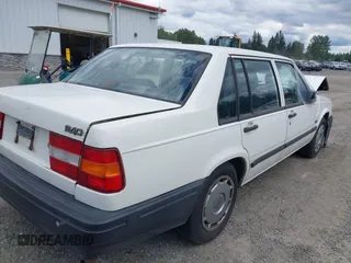1994 Volvo 900 GLS with VIN YV1JS883XR3145743, listed as a IAAI auction lot 42216858 with 193,685 mi miles and . Bid and sale history available at DreamBid. Image 4.