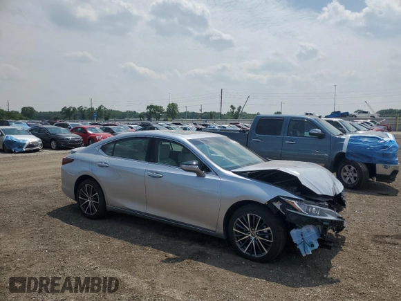 2022 Lexus ES 250 with VIN 58AD11D17NU009211, listed as a Copart auction lot 59195765 with 11,211 mi miles and Salvage title. Bid and sale history available at DreamBid. Image 4.