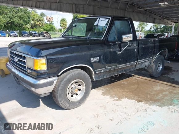 1990 Ford F-150 with VIN 1FTDF15N1LNA45594, listed as a IAAI auction lot 42786932 with 1,439 mi miles and . Bid and sale history available at DreamBid. Image 2.