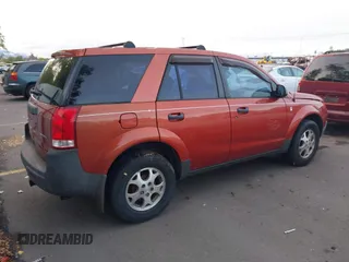 2003 Saturn VUE z VIN 5GZCZ63B43S834671, wystawiony jako IAAI lot #40642946 z przebiegiem 18 933 mil mil oraz . Historia ofert i sprzedaży dostępna na DreamBid. Obrazek 4.