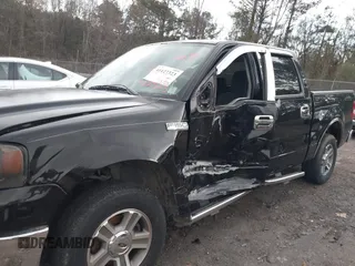 2007 Ford F-150 XLT z VIN 1FTRW12W87KB31690, wystawiony jako IAAI lot #41127323 z przebiegiem 275 386 mil mil oraz . Historia ofert i sprzedaży dostępna na DreamBid. Obrazek 6.