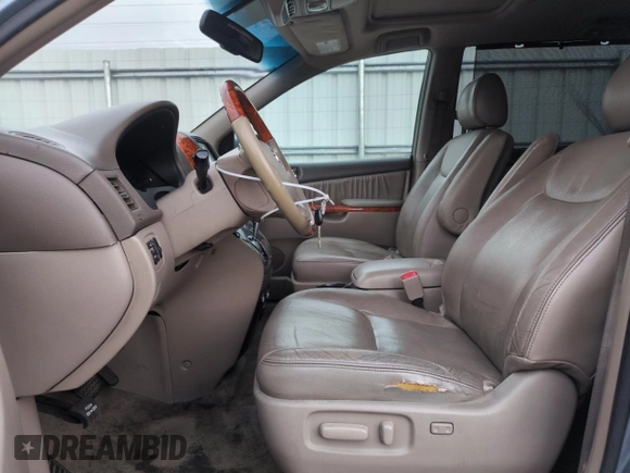 2008 Toyota Sienna XLE with VIN 5TDZK22C48S211733, listed as a Copart auction lot 61240625 with 166,778 mi miles and Salvage title. Bid and sale history available at DreamBid. Image 7.