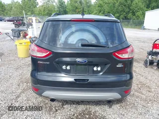 2013 Ford Escape SE с VIN 1FMCU9G96DUD66081, выставлен на аукционе IAAI как лот 42516401 с пробегом Не указан миль и . История ставок и продаж доступна на DreamBid. Изображение 16.