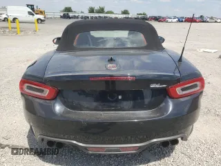 2018 FIAT 124 Spider Abarth z VIN JC1NFAEK5J0138796, wystawiony jako Copart lot #59670904 z przebiegiem 20 960 mil mil oraz Szkody całkowita. Historia ofert i sprzedaży dostępna na DreamBid. Obrazek 6.