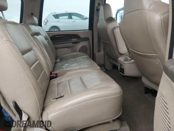 2003 Ford Excursion Limited z VIN 1FMSU43P53EC07516, wystawiony jako Copart lot #45901835 z przebiegiem 171 329 mil mil oraz Szkoda całkowita • Salvage title. Historia ofert i sprzedaży dostępna na DreamBid. Obrazek 11.