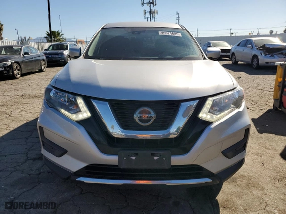 2020 Nissan Rogue SV with VIN JN8AT2MT6LW032162, listed as a Copart auction lot 46874685 with 87,279 mi miles and Salvage Title. Bid and sale history available at carsss.com. Image 5.