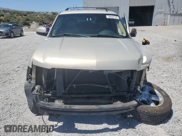 2007 Chevrolet Tahoe LTZ z VIN 1GNFK13057R201668, wystawiony jako Copart lot #58030125 z przebiegiem 197 818 mil mil oraz Szkoda całkowita • Salvage title. Historia ofert i sprzedaży dostępna na DreamBid. Obrazek 5.