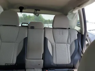 2020 Subaru Forester Premium z VIN JF2SKAJC1LH445971, wystawiony jako Copart lot #59554125 z przebiegiem 102 814 mil mil oraz Szkoda całkowita • Salvage title. Historia ofert i sprzedaży dostępna na DreamBid. Obrazek 10.