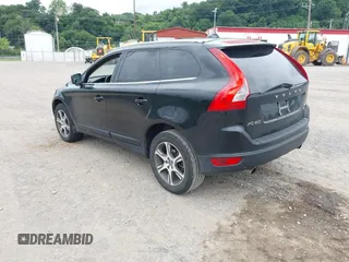 2013 Volvo XC60 T6 with VIN YV4902DZ2D2405330, listed as a IAAI auction lot 42761237 with 125,682 mi miles and . Bid and sale history available at DreamBid. Image 3.