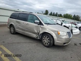 2009 Chrysler Town & Country Touring with VIN 2A8HR541X9R640222, listed as a Copart auction lot 72624974 with 140,591 mi miles and Salvage Title. Bid and sale history available at DreamBid. Image 4.