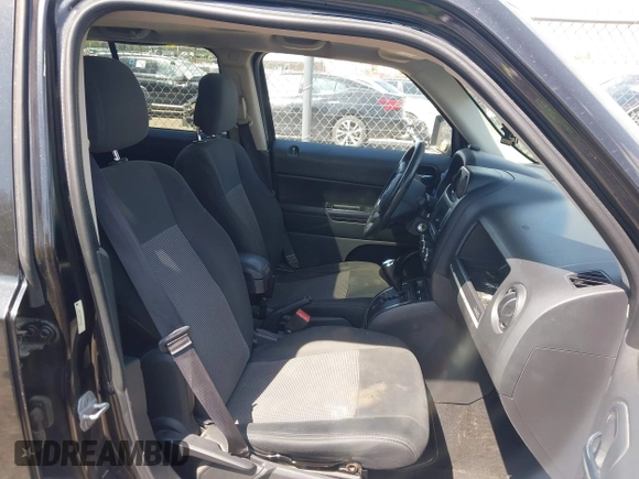 2011 Jeep Patriot Sport with VIN 1J4NF1GB3BD101878, listed as a IAAI auction lot 42041170 with 187,441 mi miles and . Bid and sale history available at carsss.com. Image 5.