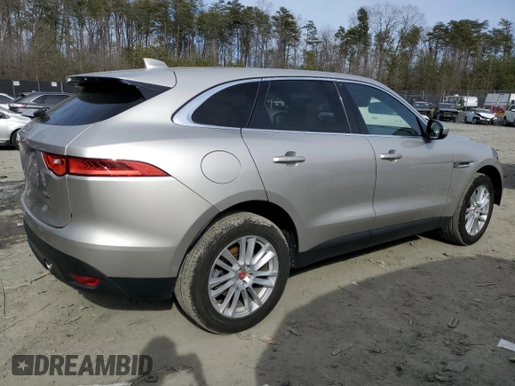 2017 Jaguar F-Pace 35t Prestige z VIN SADCK2BVXHA060972, wystawiony jako Copart lot #48649505 z przebiegiem 48 055 mil mil oraz Szkoda całkowita • Salvage title. Historia ofert i sprzedaży dostępna na DreamBid. Obrazek 3.