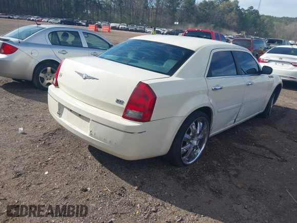 2005 Chrysler 300 with VIN 2C3JA53G65H130590, listed as a IAAI auction lot 41822725 with 1 mi miles. Bid and sale history available at carsss.com. Image 4.