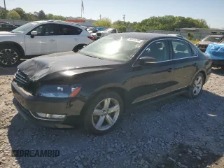 2013 Volkswagen Passat SEL Premium z VIN 1VWCN7A38DC030199, wystawiony jako Copart lot #53314795 z przebiegiem 125 617 mil mil oraz Szkoda całkowita • Salvage title. Historia ofert i sprzedaży dostępna na DreamBid. Obrazek 1.