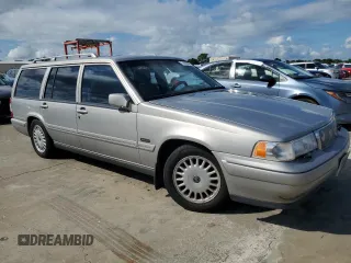 1995 Volvo 960 z VIN YV1KW9617S1025139, wystawiony jako Copart lot #74299394 z przebiegiem 92 545 mil mil oraz Szkody całkowita. Historia ofert i sprzedaży dostępna na DreamBid. Obrazek 4.