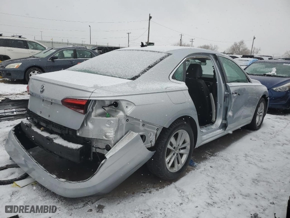 2020 Volkswagen Passat 2.0T SE with VIN 1VWSA7A35LC010983, listed as a Copart auction lot 39510503 with 51,914 mi miles. Bid and sale history available at carsss.com. Image 3.