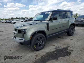 2025 Land Rover Defender S z VIN SALEJ7EX3S2380226, wystawiony jako Copart lot #53736705 z przebiegiem 1800 mil mil oraz Szkody całkowita. Historia ofert i sprzedaży dostępna na DreamBid. Obrazek 1.
