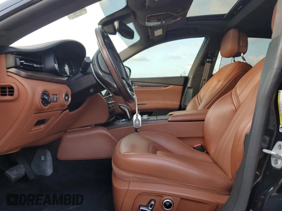 2022 Maserati Quattroporte GT z VIN ZAM56XPAXN1391103, wystawiony jako Copart lot #78474234 z przebiegiem Nie podano mil oraz Nie do naprawy • Non repairable. Historia ofert i sprzedaży dostępna na DreamBid. Obrazek 7.