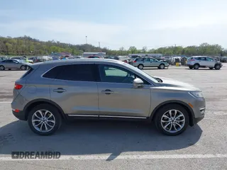 2017 Lincoln MKC Select with VIN 5LMCJ2C9XHUL36333, listed as a IAAI auction lot 41932497 with 111,065 mi miles and . Bid and sale history available at DreamBid. Image 13.