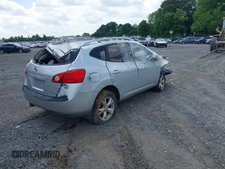 2008 Nissan Rogue S with VIN JN8AS58V58W131210, listed as a IAAI auction lot 41928097 with 225,627 mi miles and . Bid and sale history available at carsss.com. Image 4.