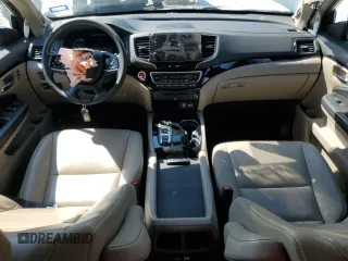 2021 Honda Pilot Touring 8-Passenger with VIN 5FNYF5H90MB001805, listed as a Copart auction lot 70215014 with 41,607 mi miles and Salvage Title. Bid and sale history available at DreamBid. Image 8.