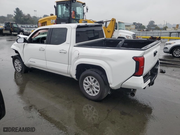 2024 Toyota Tacoma 4WD SR5 with VIN 3TYLB5JN9RT004528, listed as a Copart auction lot 43813625 with 11,414 mi miles and Salvage Title. Bid and sale history available at carsss.com. Image 2.