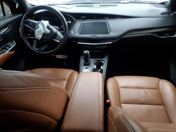 2020 Cadillac XT4 AWD Sport with VIN 1GYFZFR44LF047925, listed as a Copart auction lot 86426674 with 71,928 mi miles and Salvage title. Bid and sale history available at DreamBid. Image 8.
