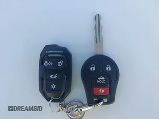 2017 Nissan Sentra SR z VIN 3N1AB7AP5HY383375, wystawiony jako IAAI lot #42171361 z przebiegiem 67 401 mil mil oraz . Historia ofert i sprzedaży dostępna na DreamBid. Obrazek 11.