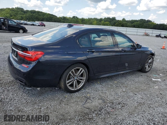 2019 BMW 7 Series 740i xDrive with VIN WBA7E4C50KGV70120, listed as a Copart auction lot 67268954 with 39,639 mi miles and Salvage Title. Bid and sale history available at DreamBid. Image 3.