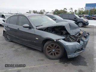 2006 BMW 3 Series 325i with VIN WBAVB13596PT09847, listed as a IAAI auction lot 42444103 with 215,179 mi miles and . Bid and sale history available at DreamBid. Image 1.