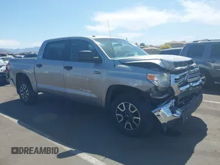 2016 Toyota Tundra SR5 z VIN 5TFDW5F11GX494190, wystawiony jako IAAI lot #42095685 z przebiegiem 219 680 mil mil oraz . Historia ofert i sprzedaży dostępna na DreamBid. Obrazek 1.