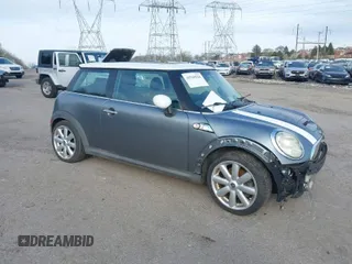 2008 MINI Hardtop S with VIN WMWMF73558TT87605, listed as a IAAI auction lot 41940226 with 113,595 mi miles and . Bid and sale history available at DreamBid. Image 1.