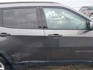 2018 Jeep Compass Sport with VIN 3C4NJCAB9JT211187, listed as a IAAI auction lot 41065430 with 1 mi miles. Bid and sale history available at carsss.com. Image 13.