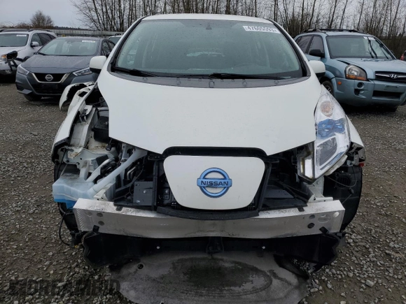 2015 Nissan LEAF SV with VIN 1N4AZ0CP2FC318640, listed as a Copart auction lot 47605593 with 48,523 mi miles. Bid and sale history available at carsss.com. Image 5.