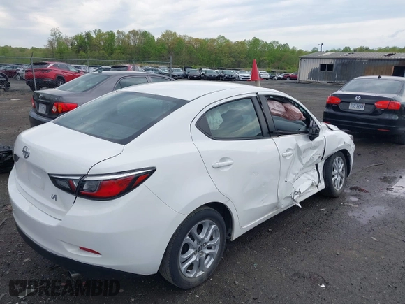 2016 Scion iA with VIN 3MYDLBZV0GY133944, listed as a IAAI auction lot 42030699 with 67,581 mi miles. Bid and sale history available at carsss.com. Image 4.