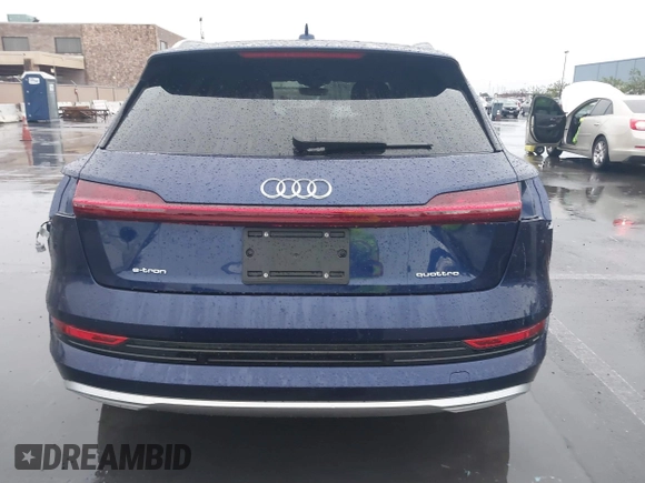 2022 Audi e-tron Premium Plus with VIN WA1LAAGE5NB022695, listed as a IAAI auction lot 41181338 with 14,711 mi miles and . Bid and sale history available at DreamBid. Image 17.