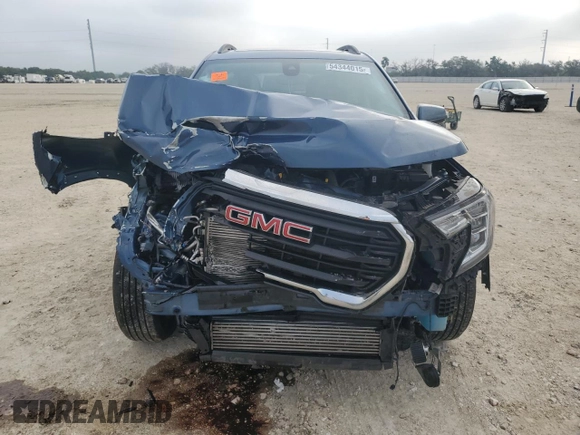 2024 GMC Terrain SLE z VIN 3GKALMEG6RL156475, wystawiony jako Copart lot #54344015 z przebiegiem 43 535 mil mil oraz Szkoda całkowita • Salvage title. Historia ofert i sprzedaży dostępna na DreamBid. Obrazek 5.