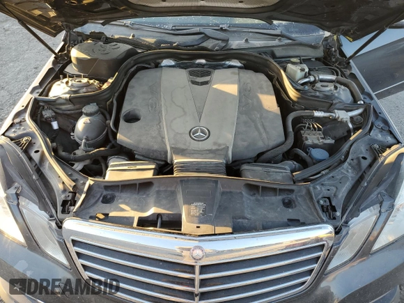 2012 Mercedes-Benz E 350 Luxury with VIN WDDHF2EB2CA545774, listed as a Copart auction lot 86400394 with 104,190 mi miles and Salvage title. Bid and sale history available at DreamBid. Image 12.