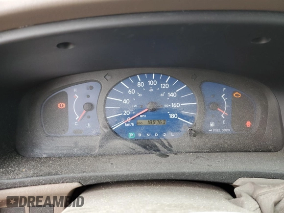 2001 Toyota Sienna CE with VIN 4T3ZF19C11U358813, listed as a Copart auction lot 45113485 with 189,763 mi miles and Clean Title. Bid and sale history available at carsss.com. Image 9.