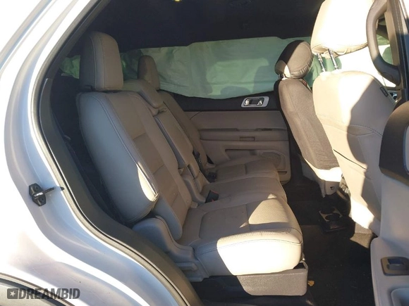 2015 Ford Explorer Limited with VIN 1FM5K7F83FGC25501, listed as a IAAI auction lot 41045180 with 110,230 mi miles. Bid and sale history available at carsss.com. Image 8.
